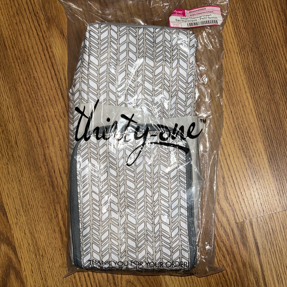 Thirty-One Small thermal insert